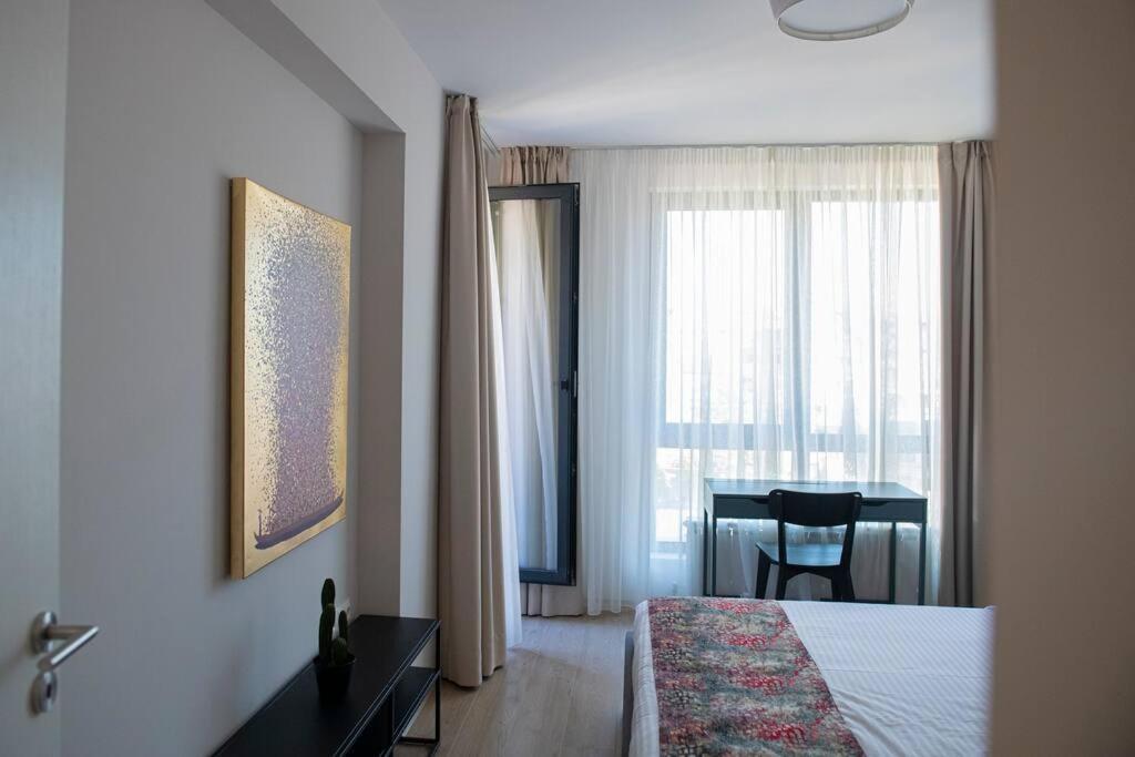 Tokiyo: A Lovely City Center 2 Bedrooms Apartment With Private Parking صوفيا المظهر الخارجي الصورة