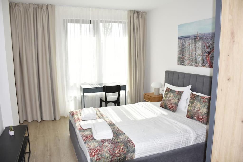Tokiyo: A Lovely City Center 2 Bedrooms Apartment With Private Parking صوفيا المظهر الخارجي الصورة